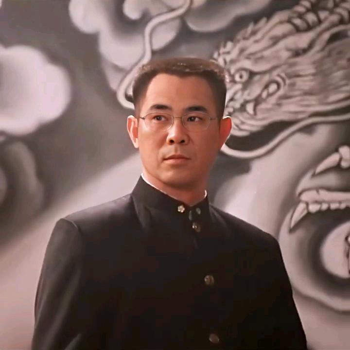 Co Co酒吧行政总监