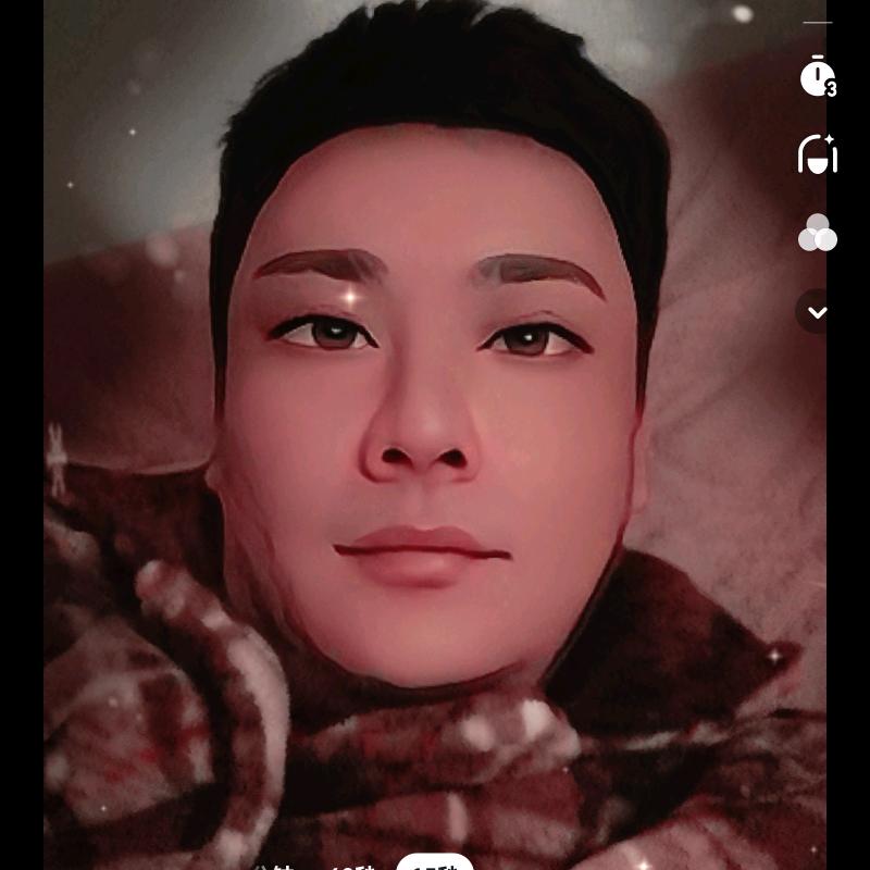 百灵鸟碰到鹦鹉