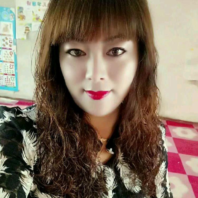 丽丽无人机打药