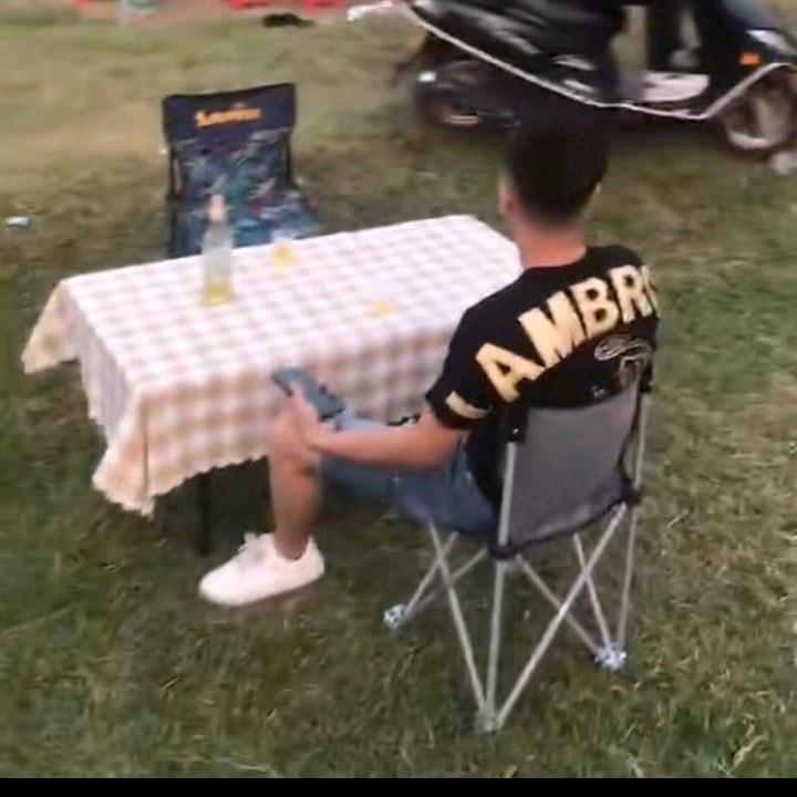 ·   捞馮  💰