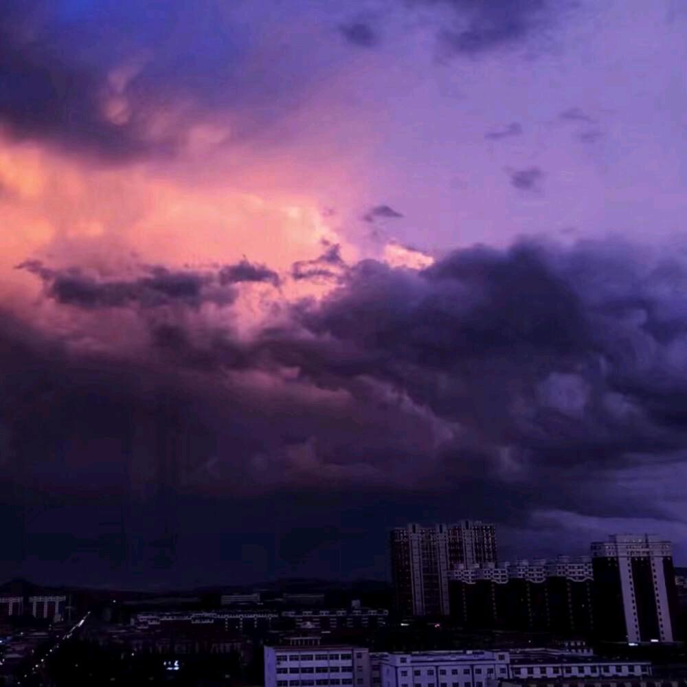 彩红🌈春