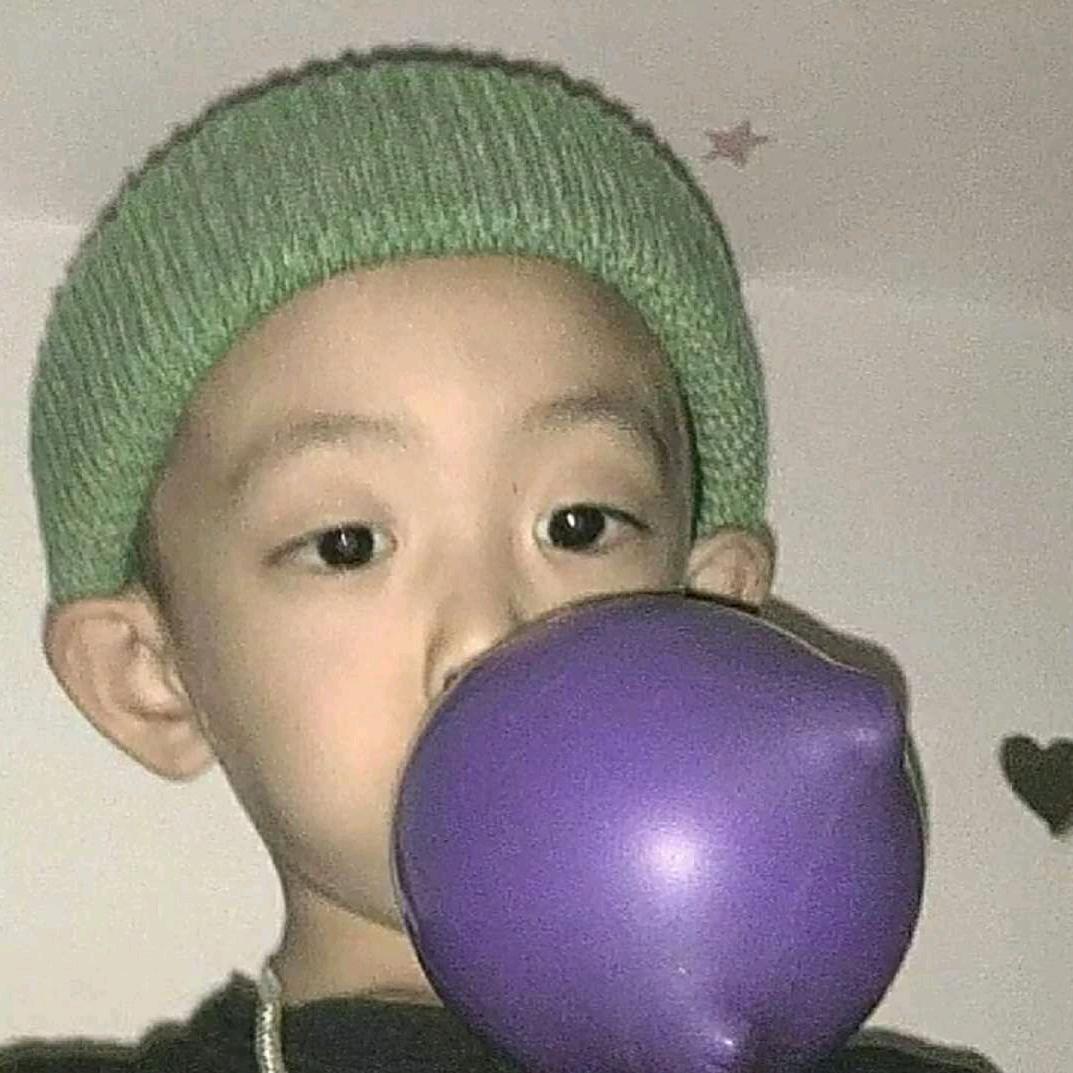 小~小陳