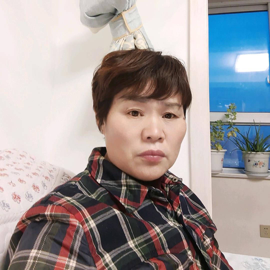 农村董姐(晚上18：40)开播