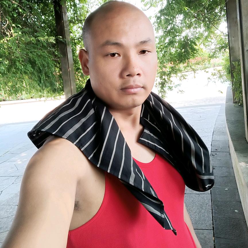 光头哥