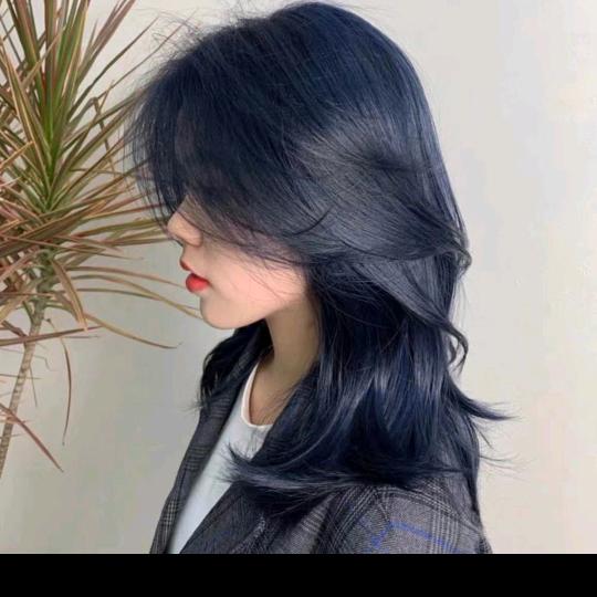 贩卖快乐；出售孤独