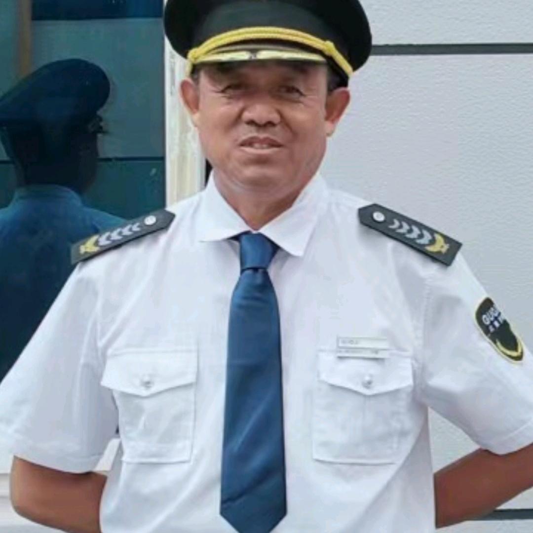 请叫我帅哥哥