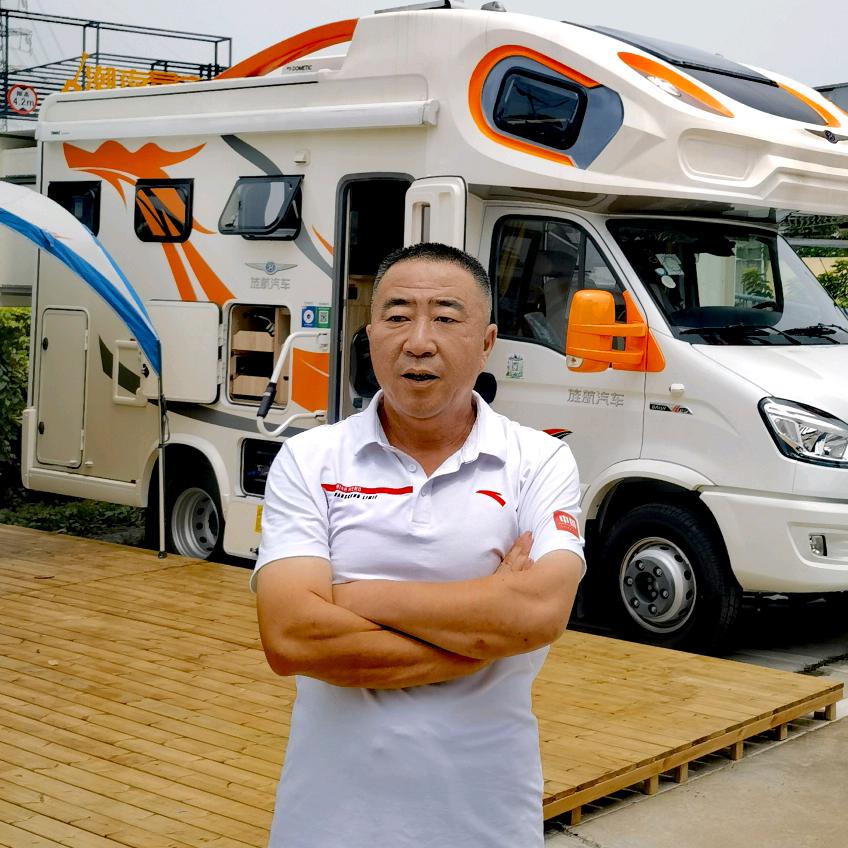 刚哥玩房车