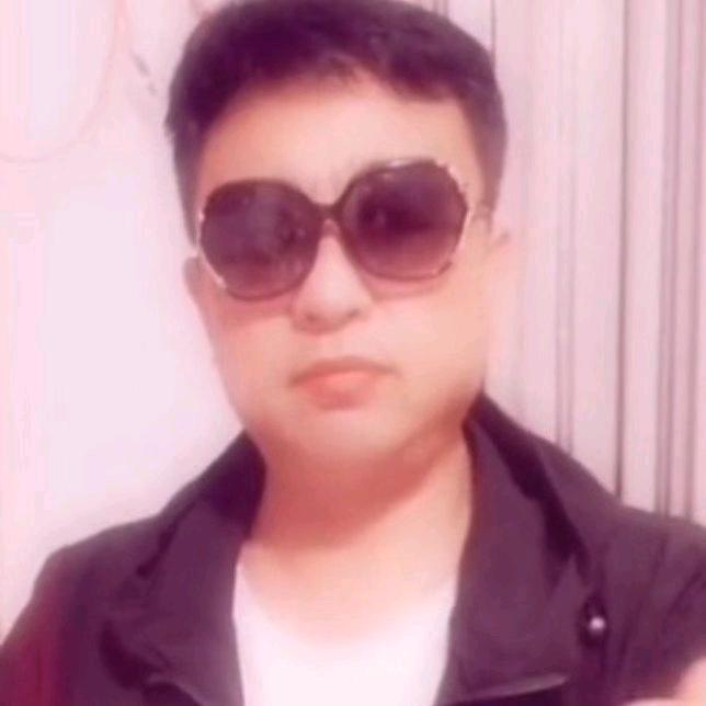 《老男孩》一次性用品仓库