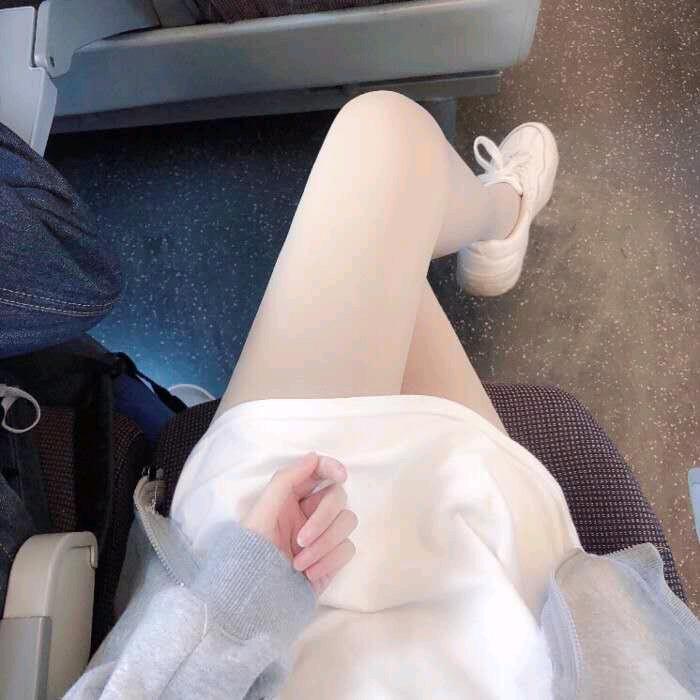 爱喝柠檬水的兮兮