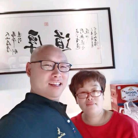 易德老狼大盘鸡(英才街校区店)官方号