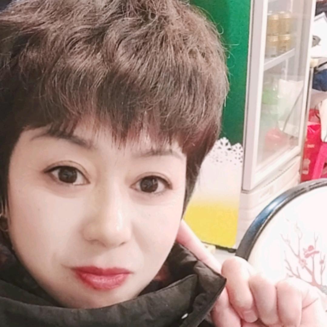 洛水镇牛先生养生汤锅店