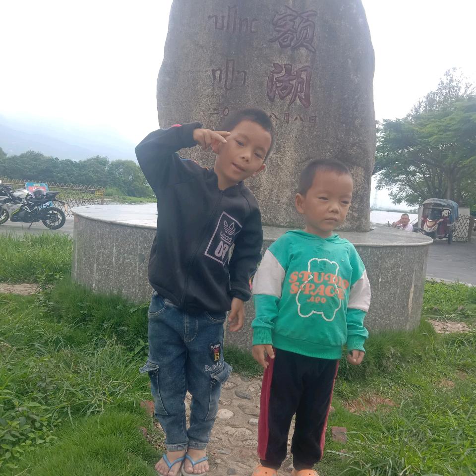 哏家姑娘老二小妹