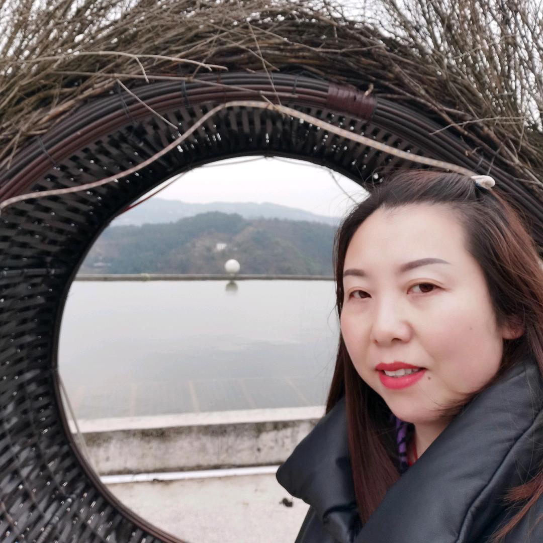 莲花村山妹！