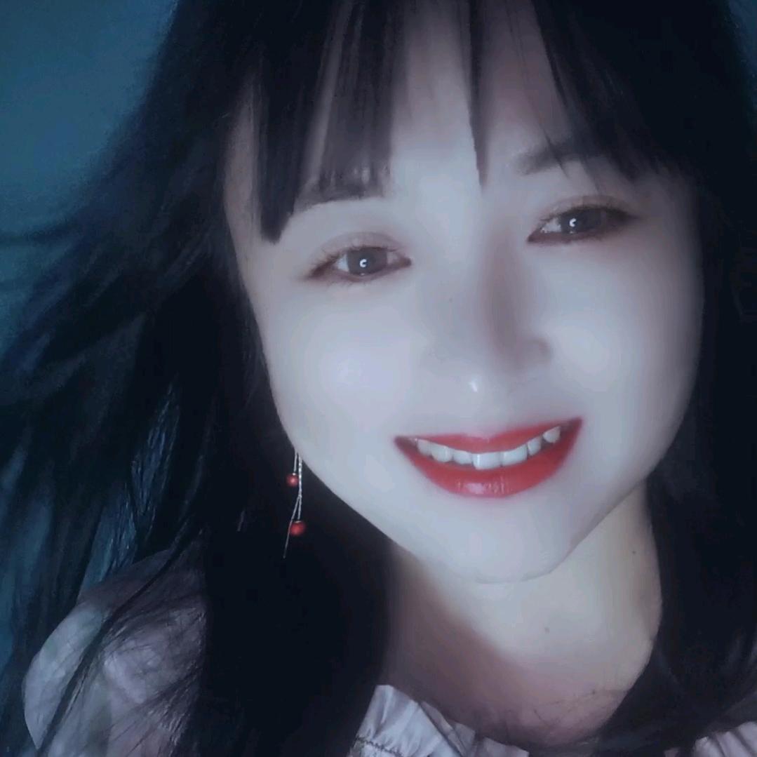 小英🌸