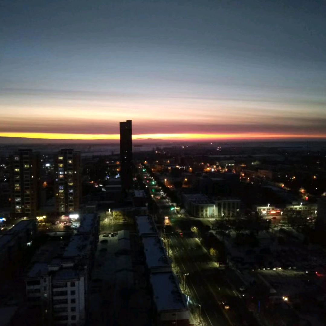 潇洒。