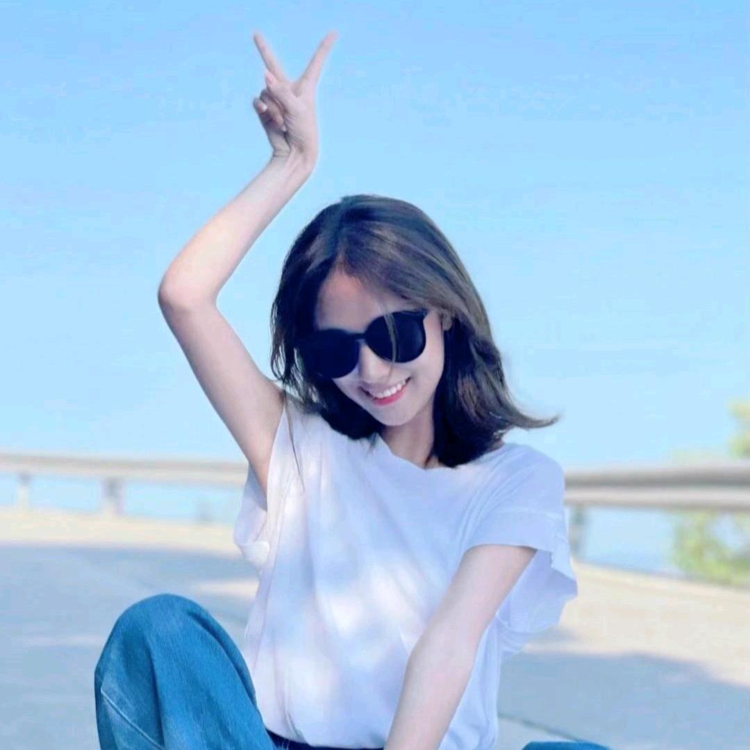 小呆瓜@家有两百万🤔