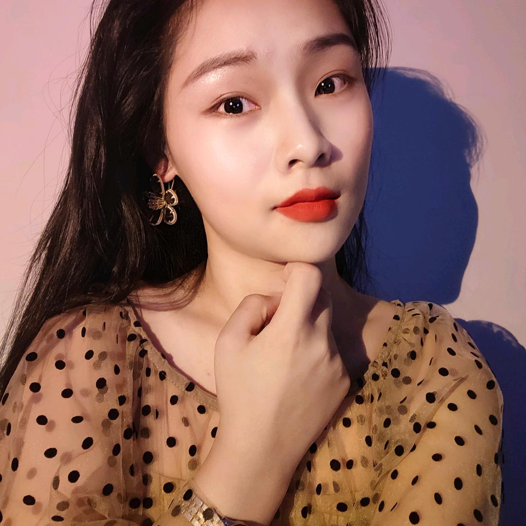 李泓思