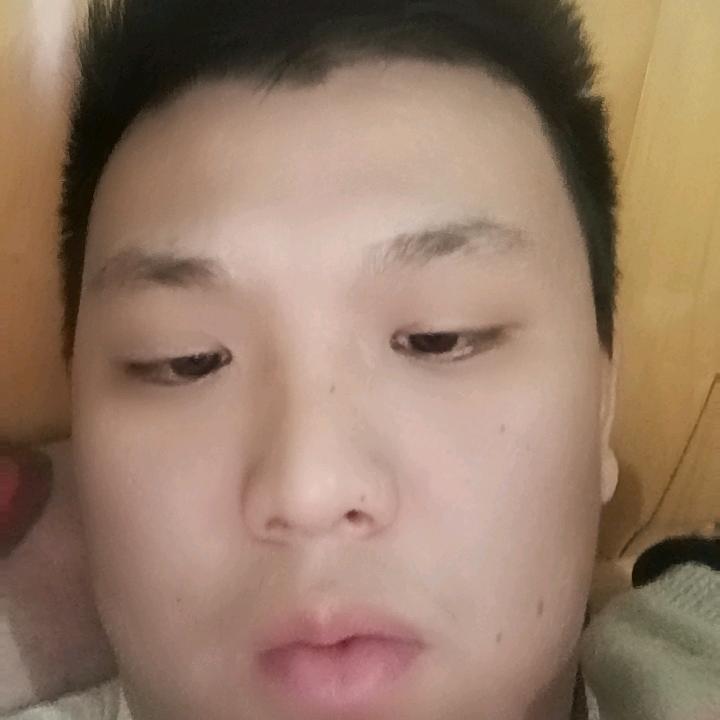 寒霜冷冷的王殿下头像