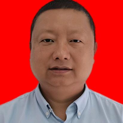 边山河村支书张健清