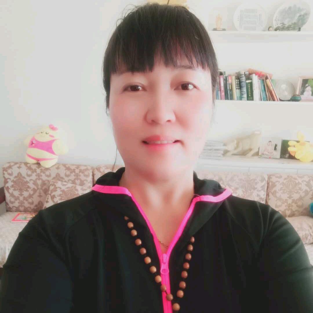 快乐猪猪。