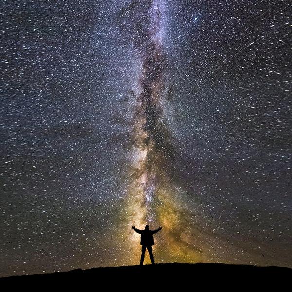 机械手段晓旭（河北注塑自动化）