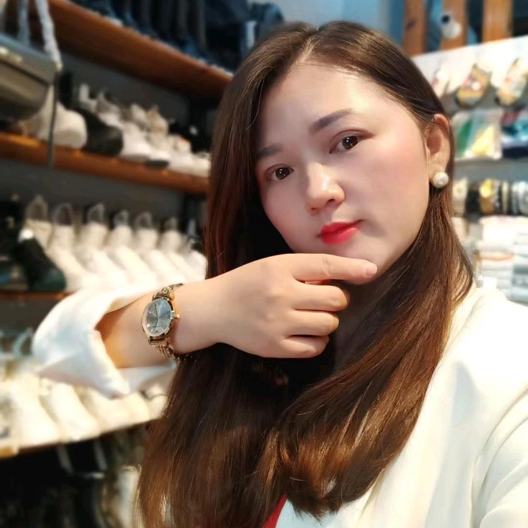 㣻罖