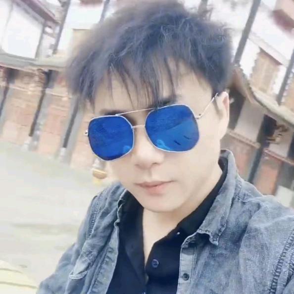 贵阳旅游大巴实习会议等各种包车租车