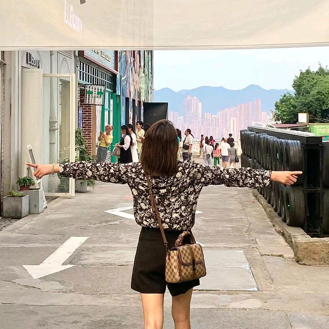 文小姐……