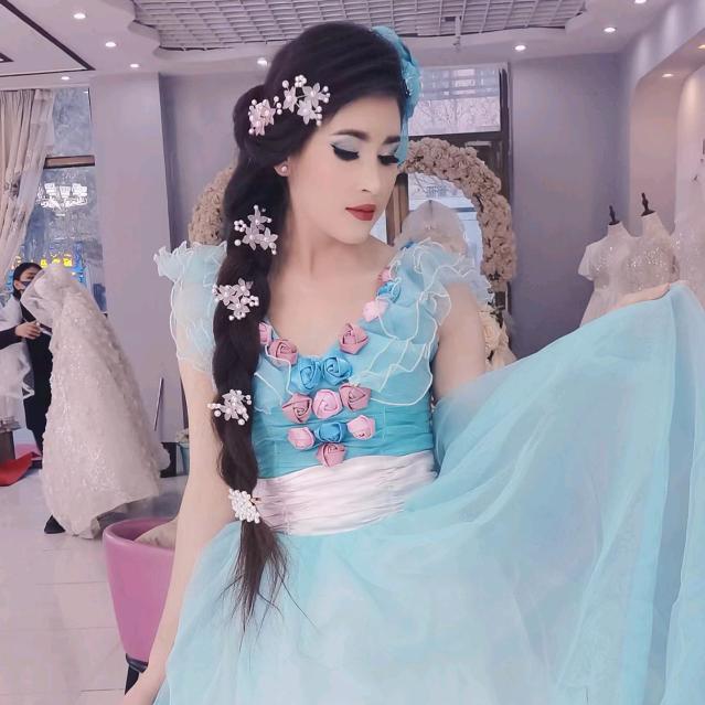 皮山县花儿新娘形象设计中心