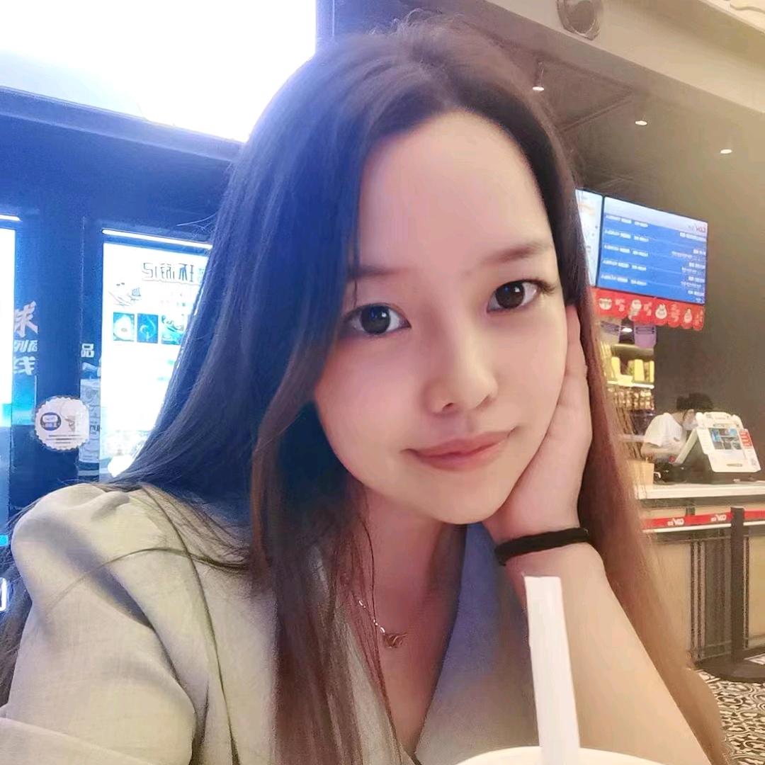 浅浅说说高级微笑头像