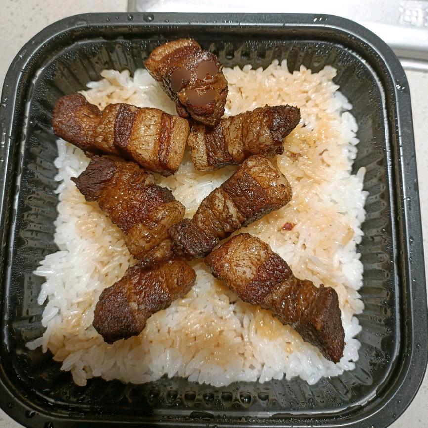 一块儿肥而不腻好吃的红烧肉