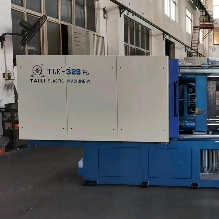 红标泰立注塑机