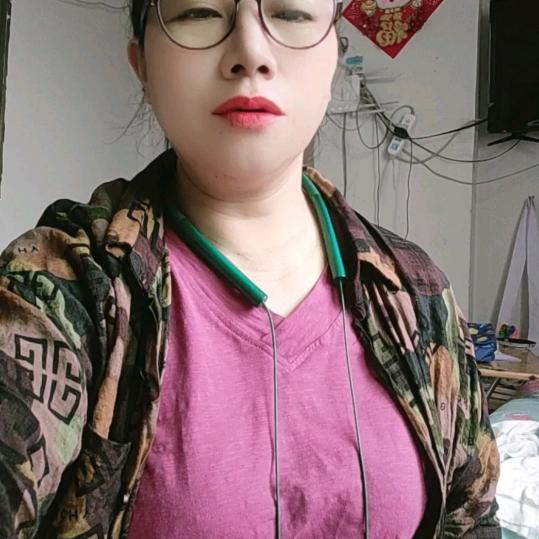 王明琼