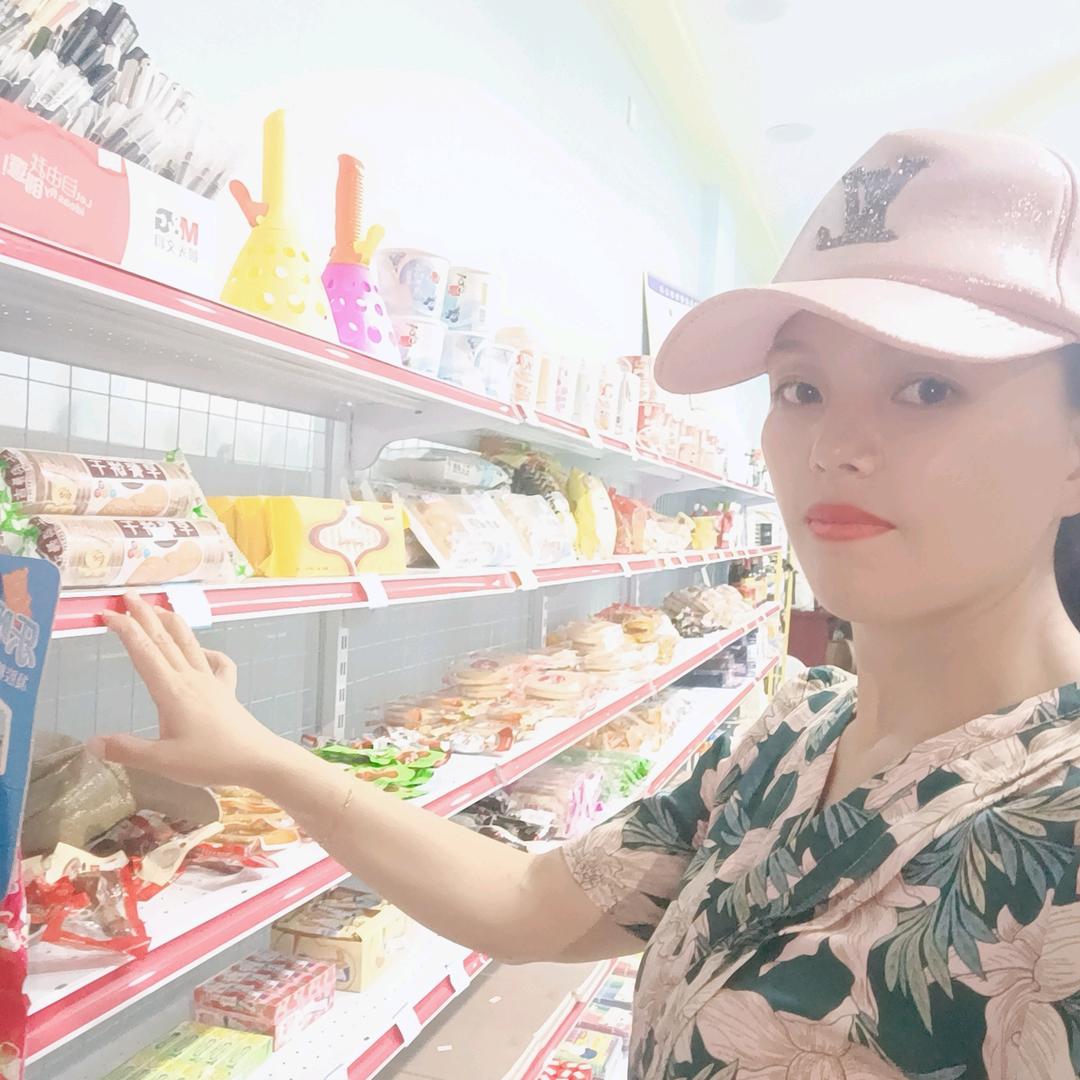 龙山三中门口早餐店
