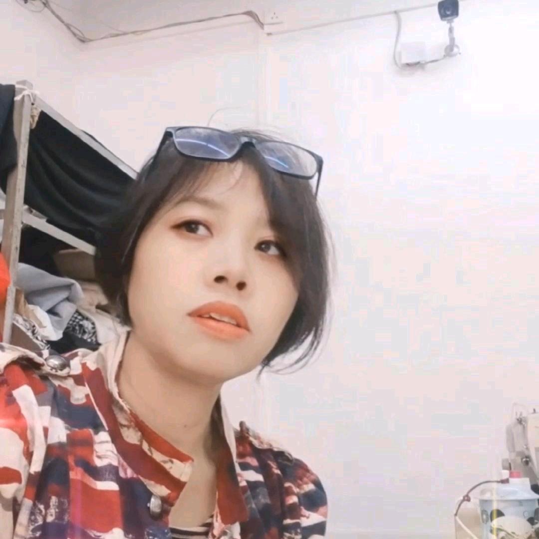 坚强奋斗小可杨姐