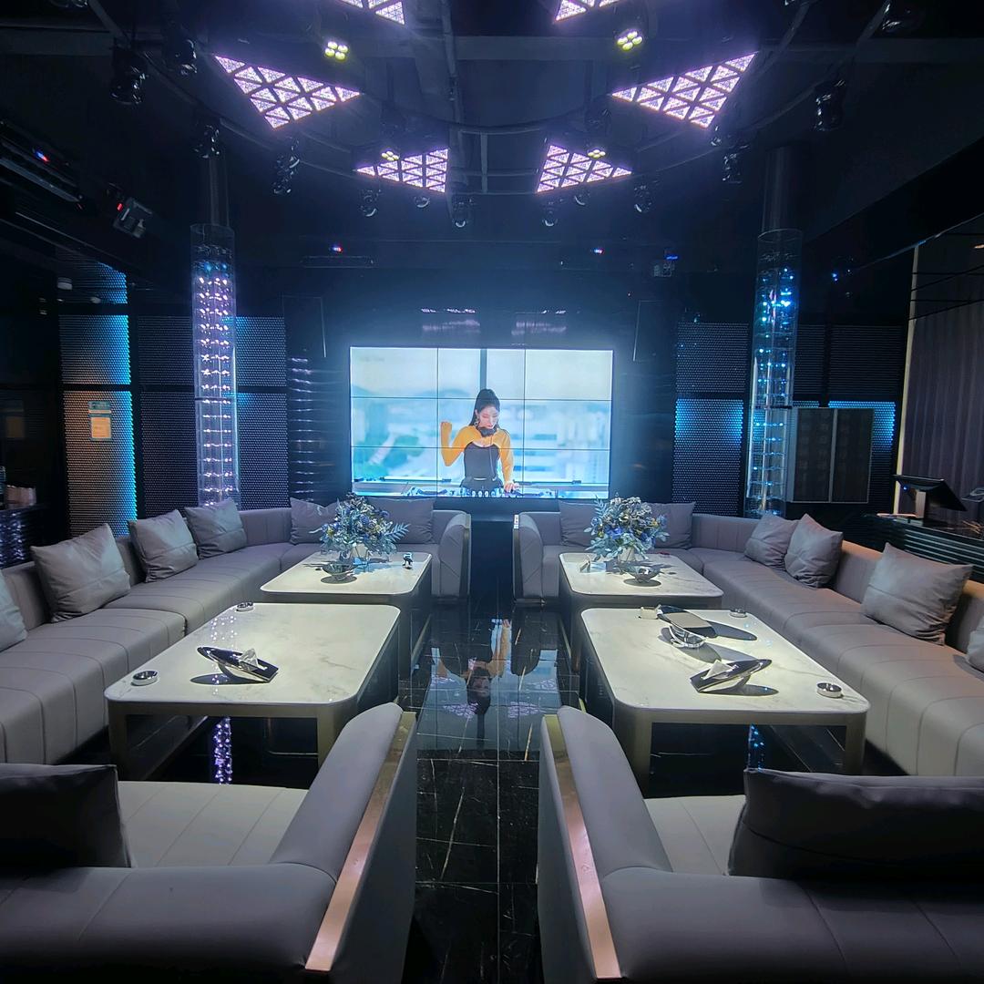 安发  KTV施工现场