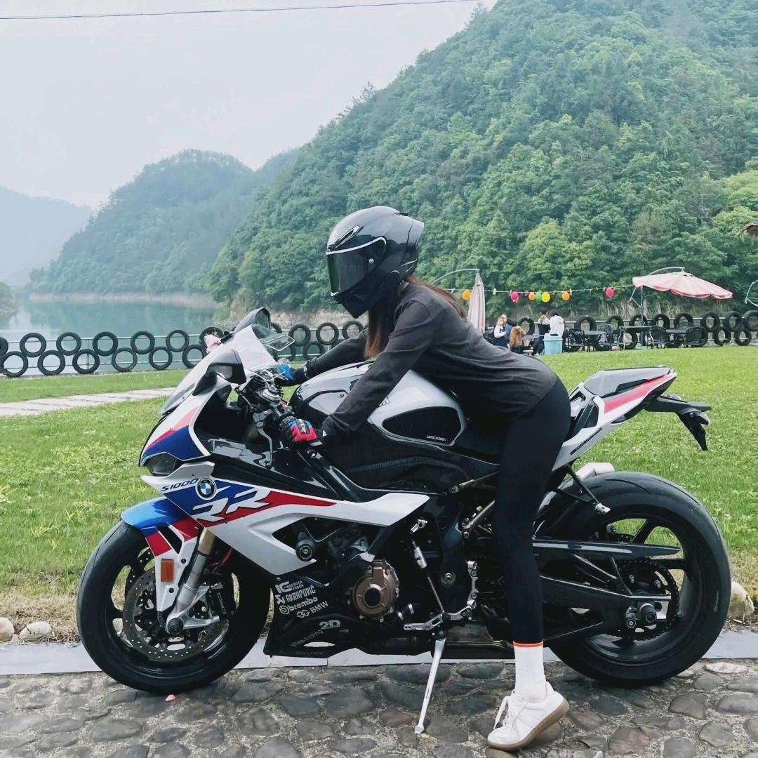 招财猫的小跟班