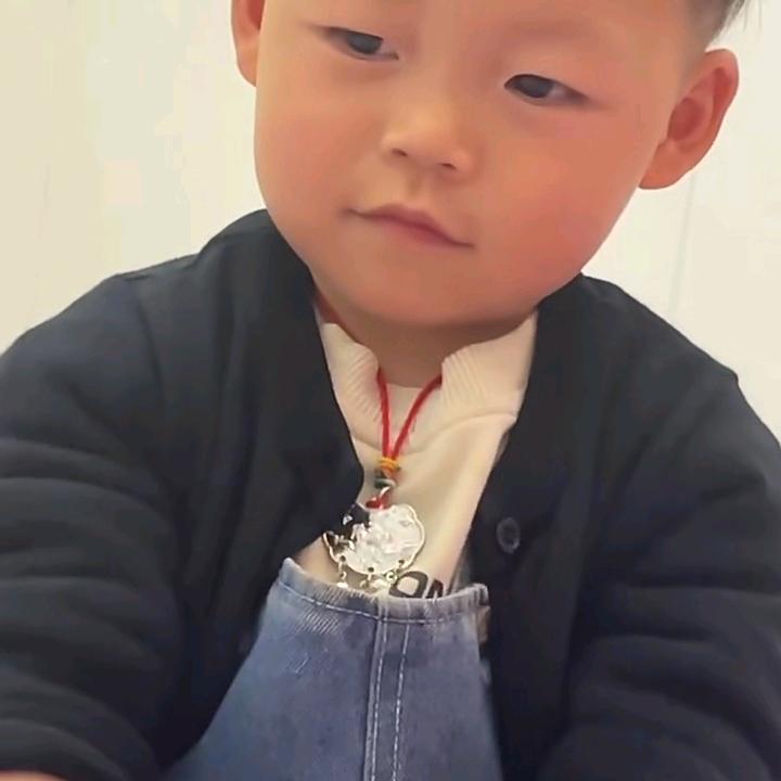 芮明月