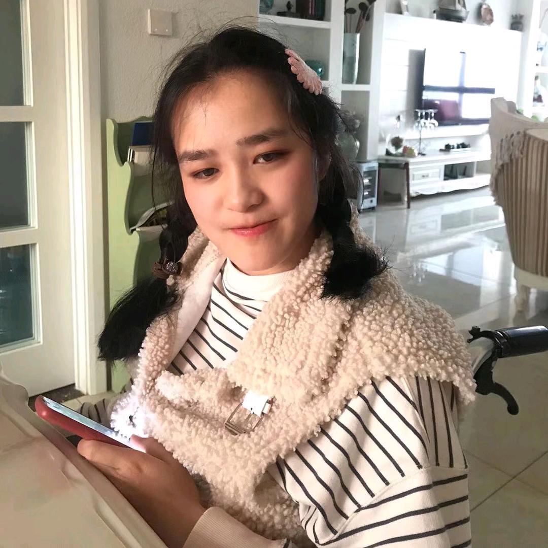 脑瘫巧巧西伯利亚狼