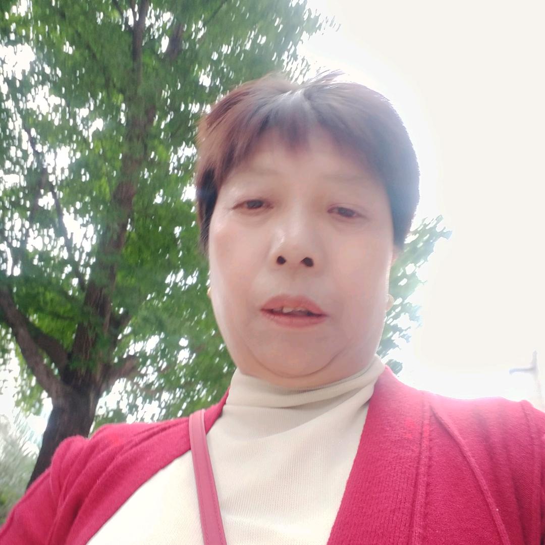 爱心爱意黄