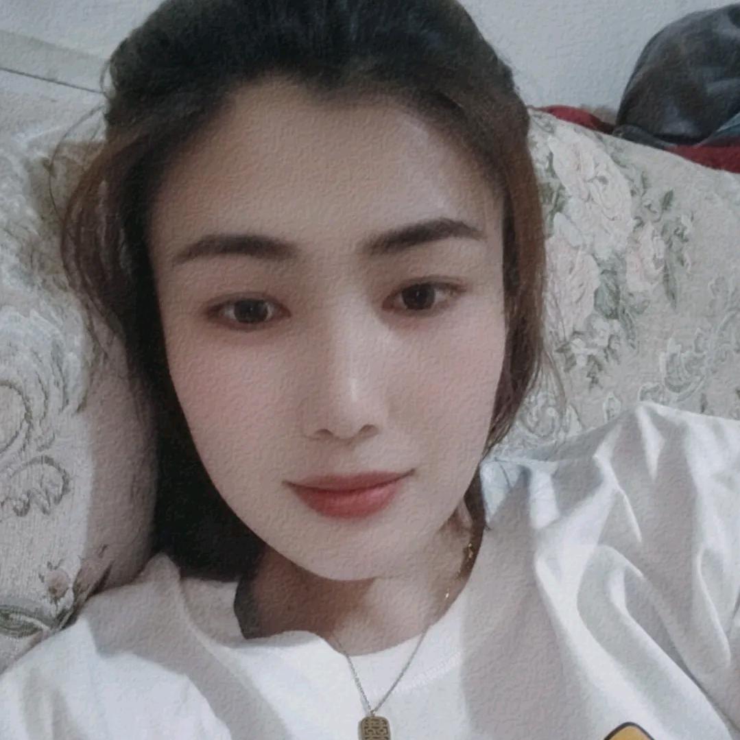 丫头´•ﻌ•`