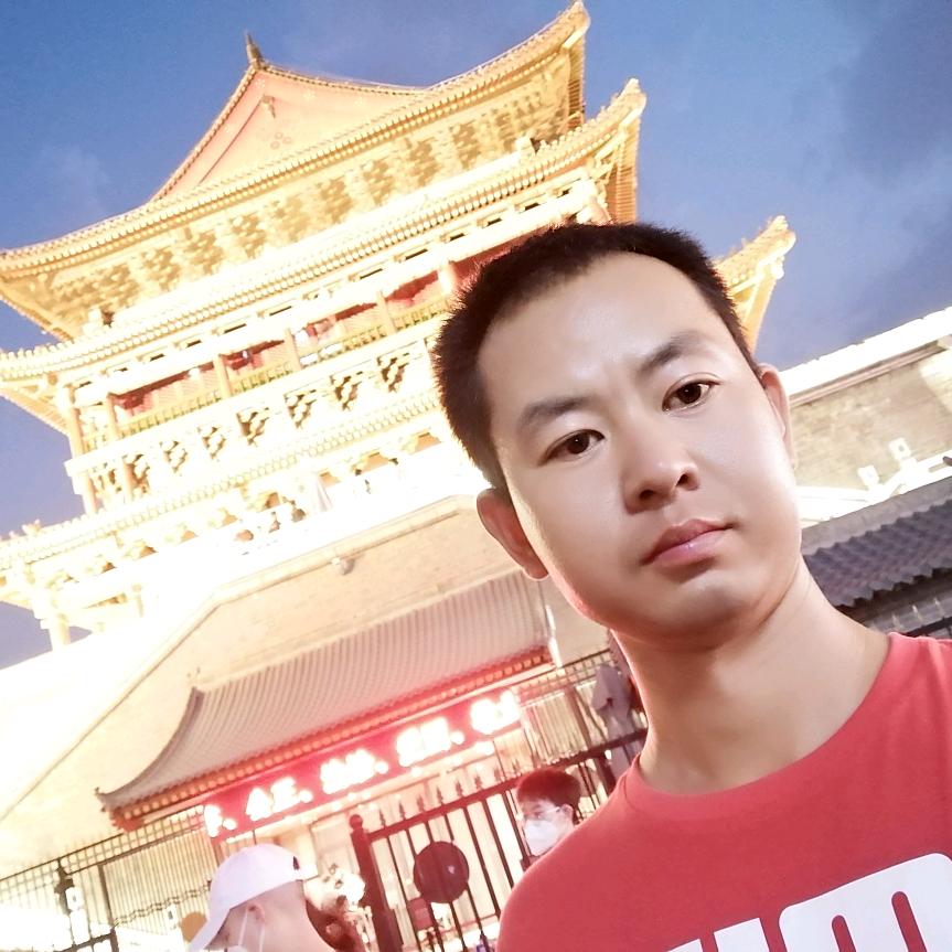 何鹏