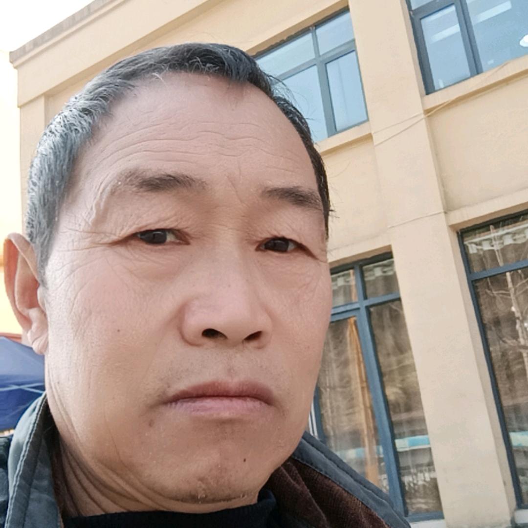陈哥。