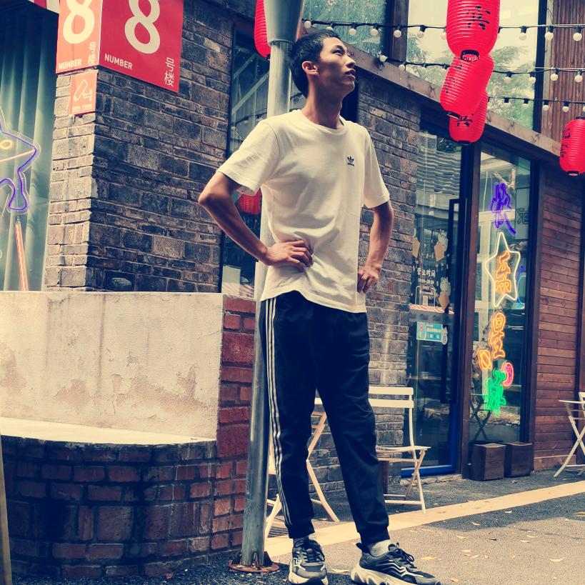 阿黄同学🇨🇳