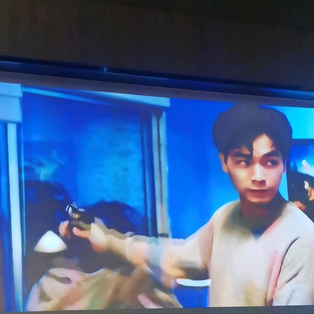 伤痕泪泪