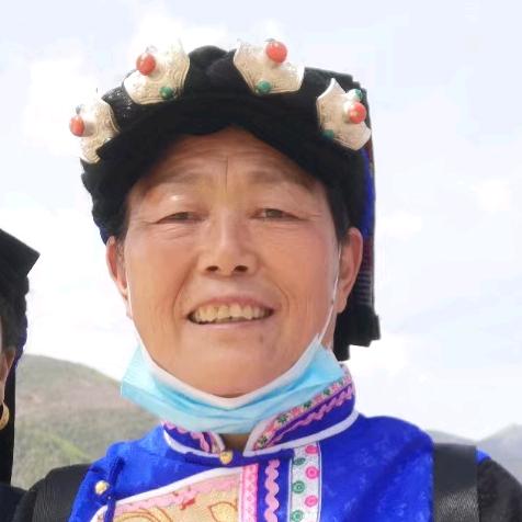 大向妹，姐姐开心😃快乐😯