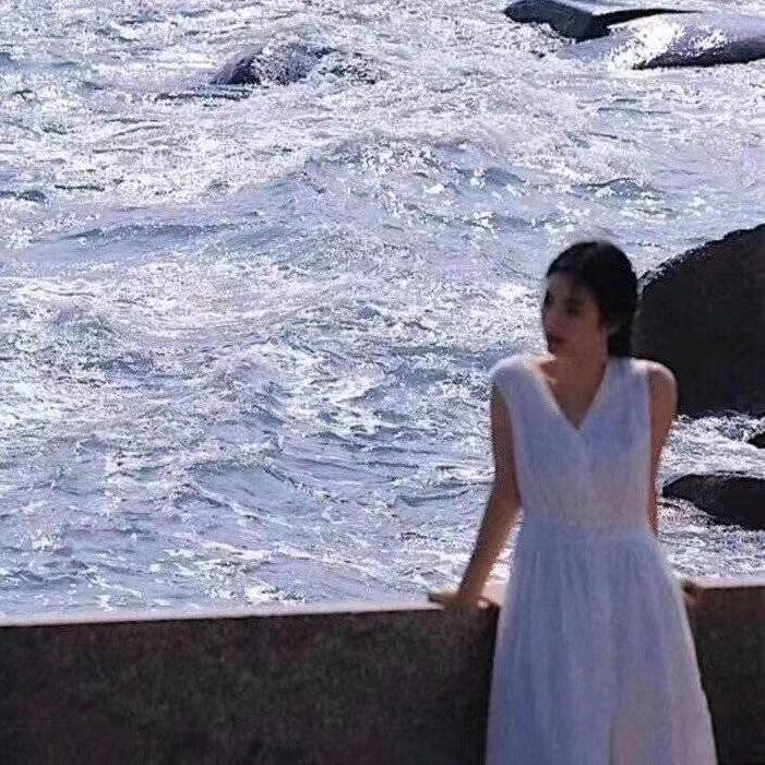 被财神幸运之神偏爱的吃不胖的漂亮富婆