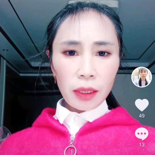 美美（交友回复中）破1万粉