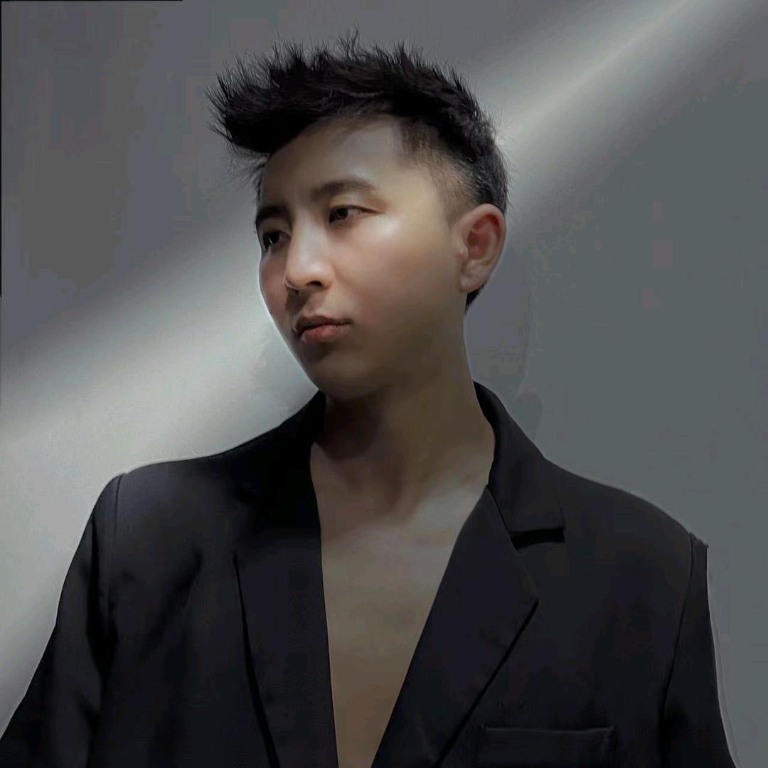 蓝色亮仔
