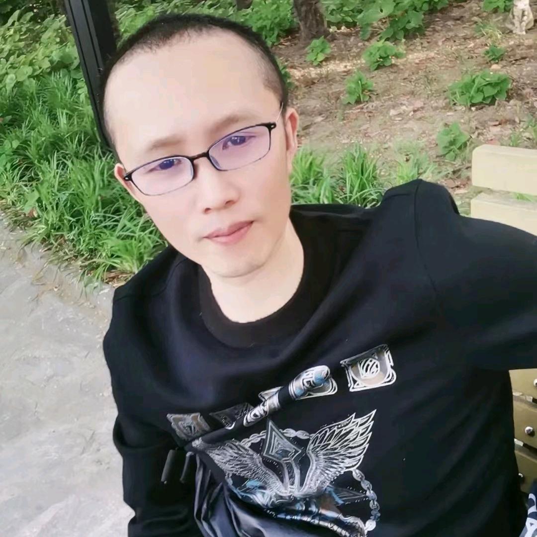 ༺༃ঌ𓆩鄢哥𓆪໒༃༻